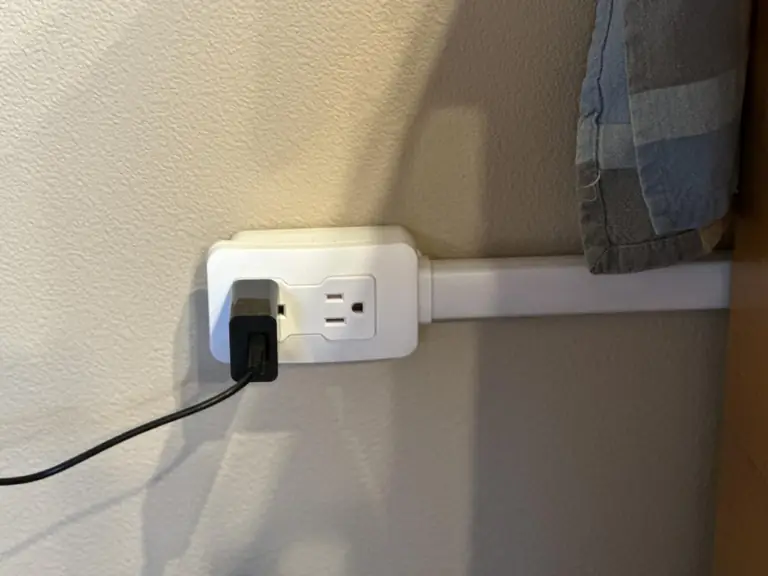 Socketify outlet head with phone charger plugged in